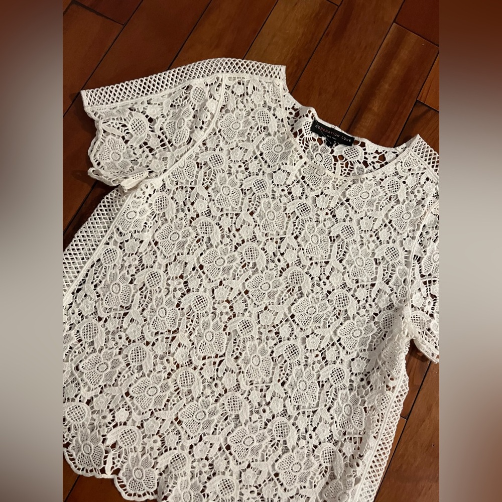 Generation Love Lacy Top⭐️ - Picture 3 of 10